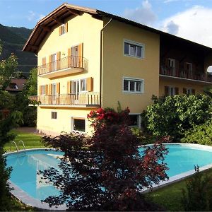 Camera standard con letto king size